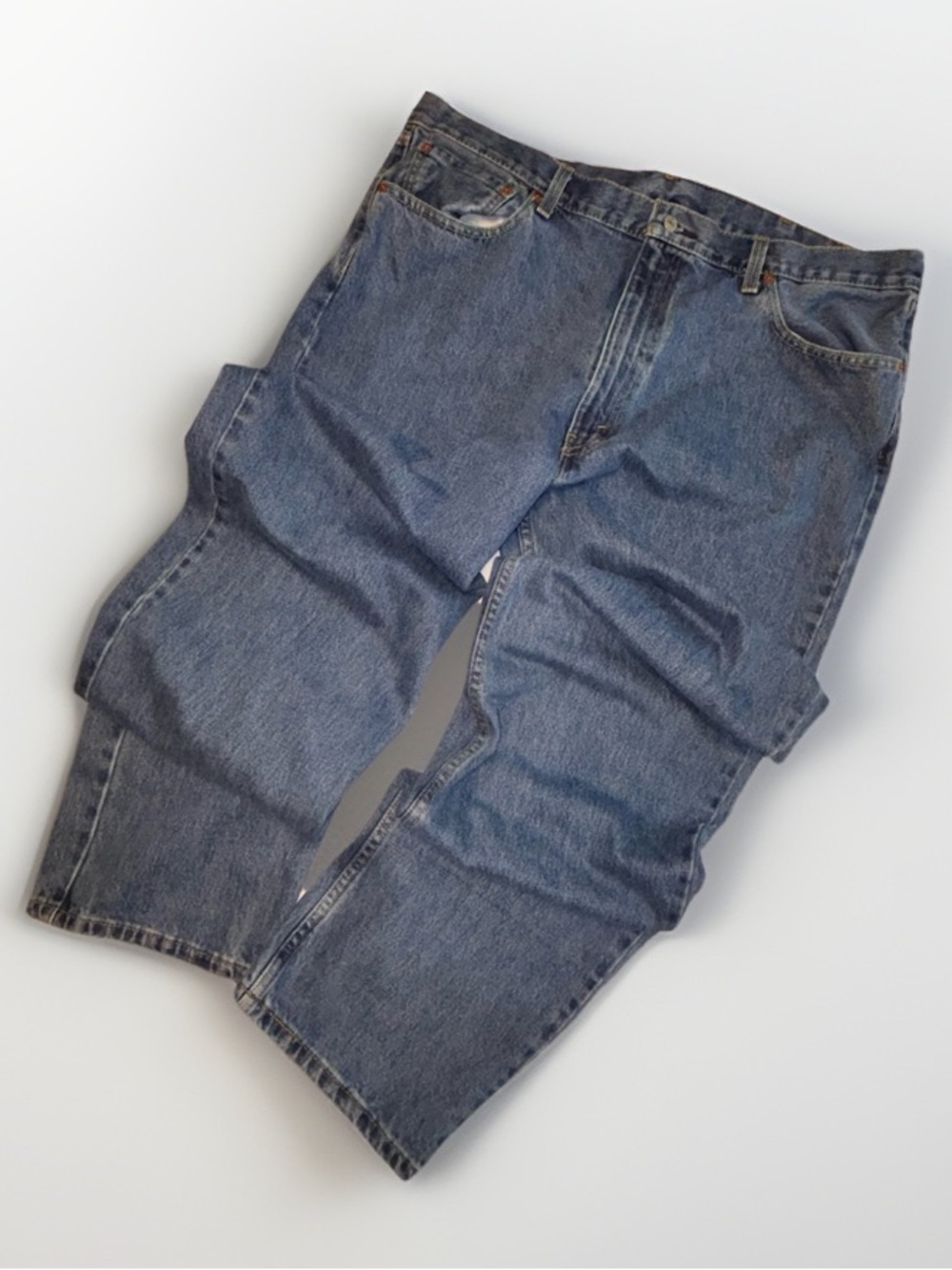 Levi’s 550 Relaxed Fit Jeans Men’s W42 L34 Medium Wash Tapered Classic Denim Y2K